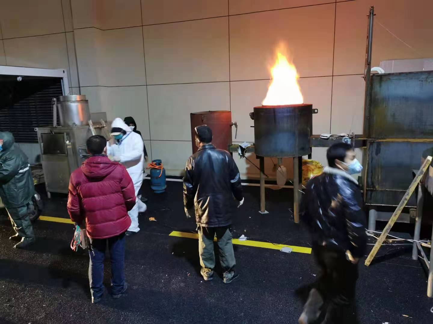 垃圾處理現(xiàn)場 垃圾處理現(xiàn)場